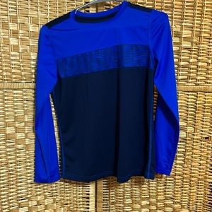 Boy large 14/16 athletic top